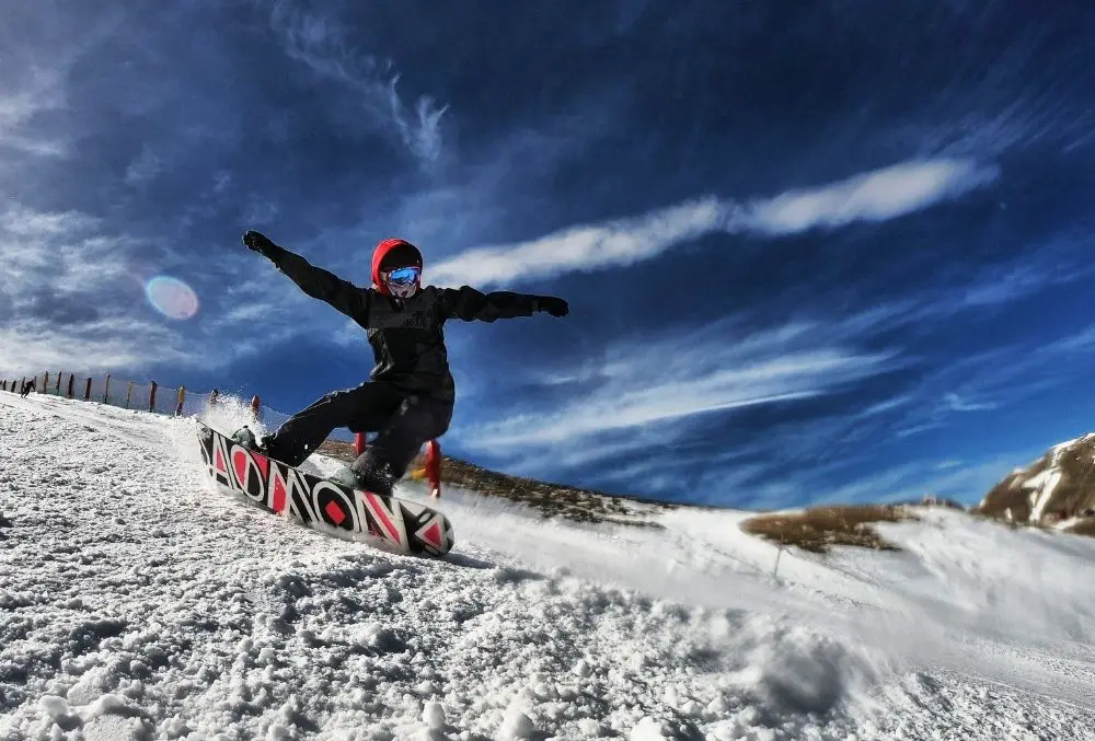 Snowboarding for beginners Pros & Cons